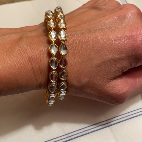 Bracelets - Picture 3 of 4